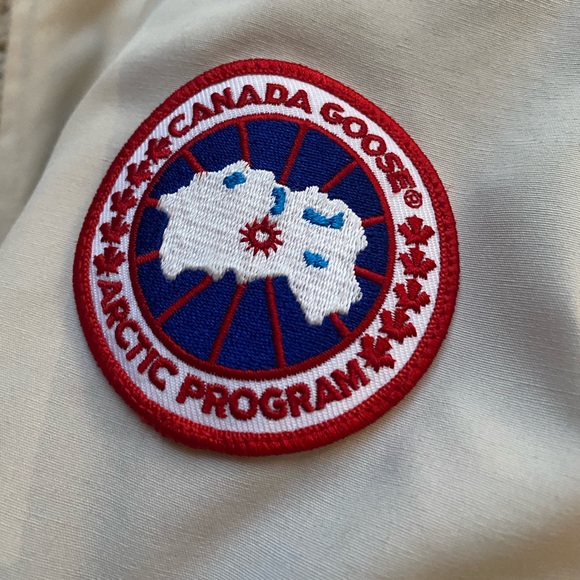 SOLD Canada Goose women's Kensington parka winter long coat jacket puffer - Picture 4 of 7